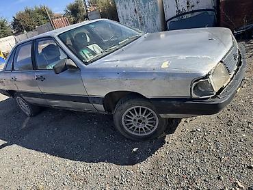 диска ипсум: Audi 100: 1984 г., Механика, Бензин, Седан — 2