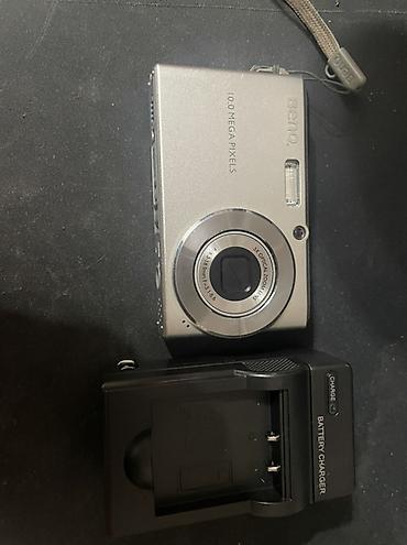 камп: Компактный фотоаппарат BenQ 10.0 Mega Pixels с сенсорным дисплеем — 1