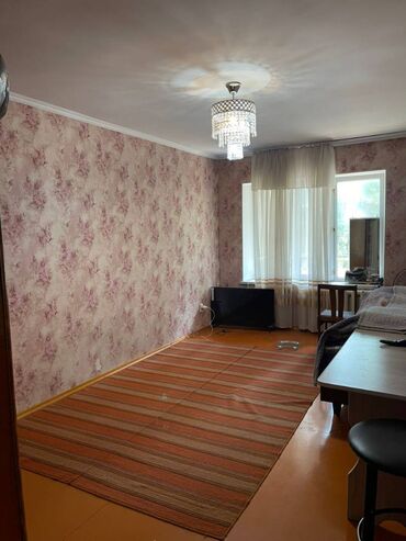 продаю квартиру 1 этаж: 1 комната, 46 м², Индивидуалка, 2 этаж, Косметический ремонт