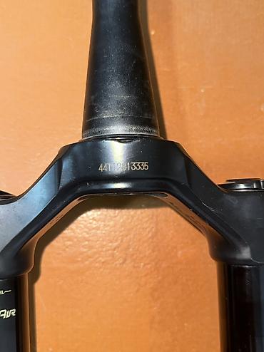 Велосипед тетиктери: В продаже вилка RockShox Zeb Select 29 с ходом 170mm под конусный шток — 5