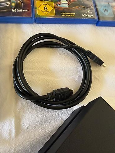 sto za pc: Soni PS 4 1Tb (sa tri dzojstika) i 19 igrica. Ocuvan i bez ostecenja — 5
