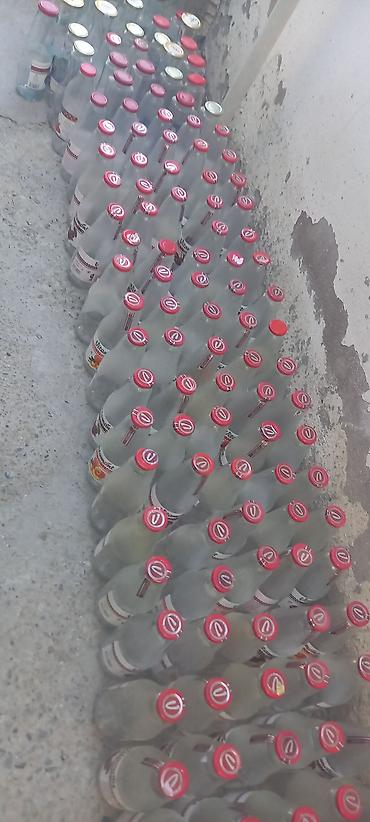 restoran qablari: Məhsul: Şüşə limonad butulkaları (qapaqlı) Təsvir: - Şəkillərdə — 1