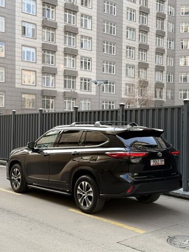 автомобили для инвалидов с ручным управлением: Toyota Highlander: 2021 г., 3.5 л, Автомат, Бензин, Кроссовер