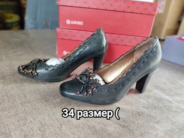 Босоножки, сандалии, шлепанцы: Распродажа новой обуви ( Обувь фабричная качестванная,на праздник — 8