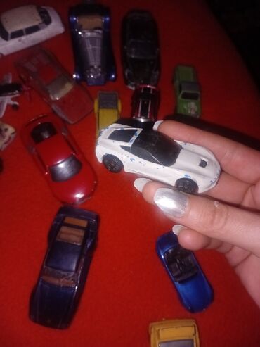 Figurice i makete: Autici ima raznih Dogovor na lalafo.rs — 9 Figurice i makete: Autici ima raznih Dogovor — 9