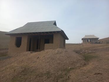 село ленском дома: 100 м², 4 комнаты, Требуется ремонт