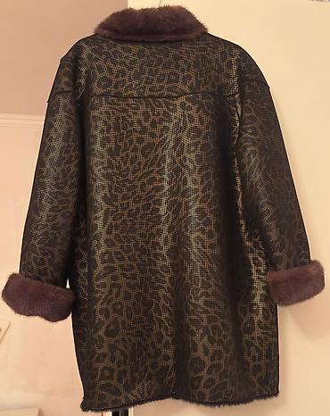 kürkler: İkiüzlü (reversibl) qadın kürkü/palto - Model: qısa oversize kəsim — 2