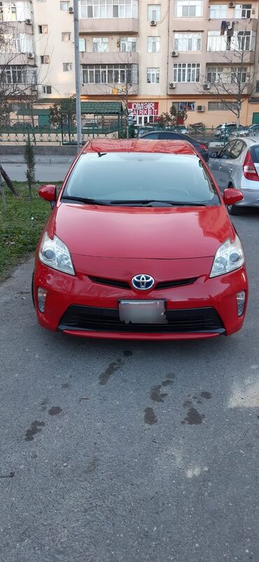 Toyota: Toyota Prius: 1.8 l | 2014 il Sedan