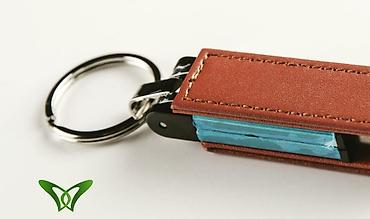 mini usb: Надежная и удобная usb флешка с кожанным чехольчиком. Вмещает большие — 4