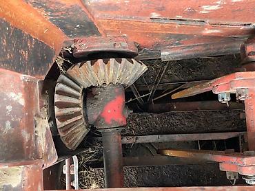 Тюковые пресс-подборщики: Тюкопресс-подборщик (малые прямоугольные тюки), прицепной, привод от — 11