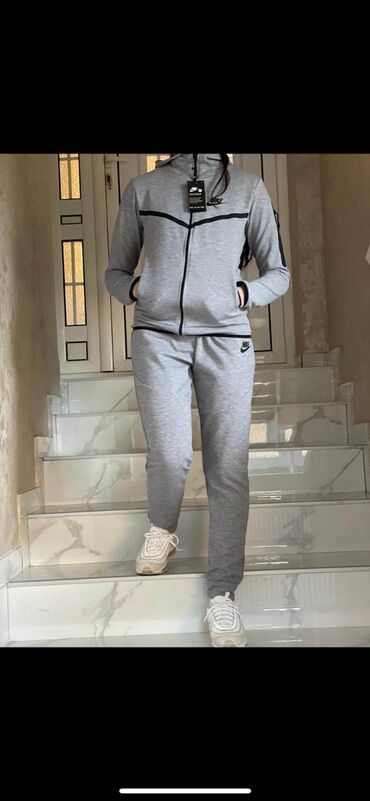 Gornji i donji deo: S-Xl. L — 5