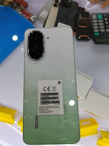 Смартфон Redmi A5 Ключевые особенности: - Двойная AI‑камера 32 МП для
