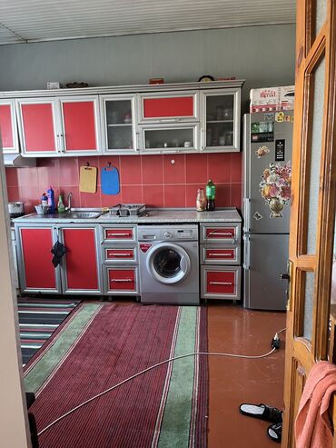 Yeni tikili: 4 otaqlı, Yeni tikili, 200 kv. m — 12