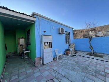 azadliq prospekti kiraye evler: Binəqədi qəs. 3 otaqlı, 1 kv. m, Orta təmir