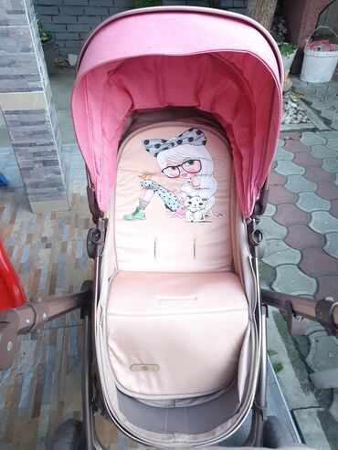 Kolica za bebe: Na prodaju decija kolica cena 6000dinara slanje kurirskom sluzbom ili
