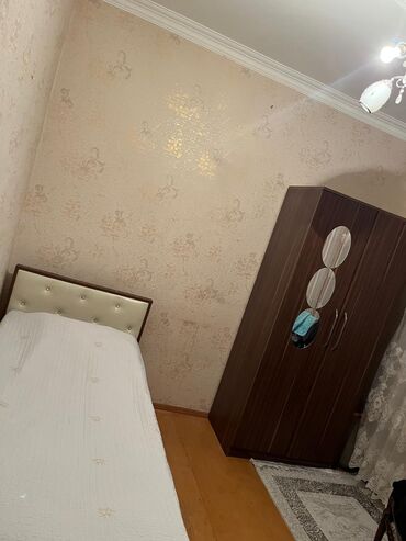 Полки: Dolab ve carpayi birlikde 170azn. Unvan sumqayit Nigaz