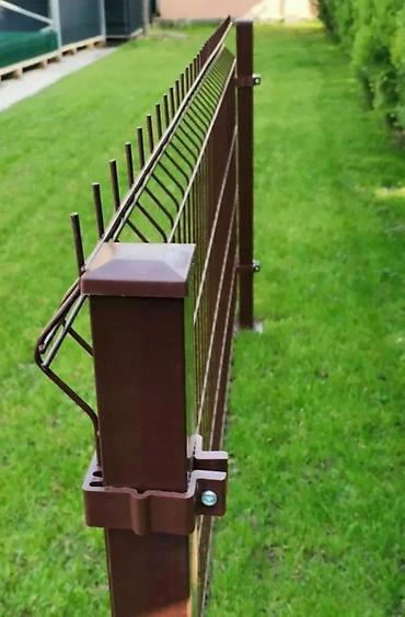 Proizvodi od rolovanog metala, metalni kanali: Panelna ograda 3d boja braon ral 8016. Panelna ogradafence system — 4