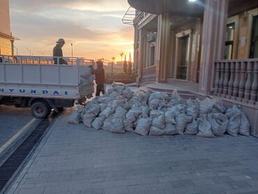 Демонтажные работы: Снос стен, Разбор полов, Снятие потолков | Гипсокартонная стена, Снос перегородки, Снятие старой штукатурки | Зачистка от старых обоев, Сбивка старой штукатурки, Снятие извести | Демонтаж ламината, Демонтаж паркета, Демонтаж линолеума | Крыша из шифера, Металлочерепичная кровля, Мягкая кровля 3-5 лет опыта — 11