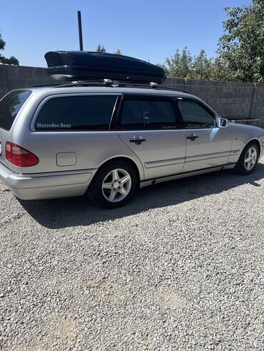 Mercedes-Benz: Mercedes-Benz 220: 1997 г., 2 л, Механика, Бензин, Универсал — 5