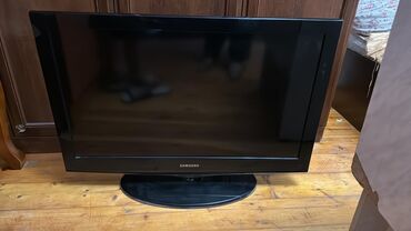 oval samsung tv: Б/у Телевизор Samsung 32" Самовывоз