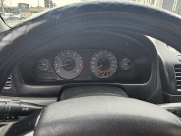 Nissan: Nissan Sunny: 1.6 l | 2010 il Sedan — 11