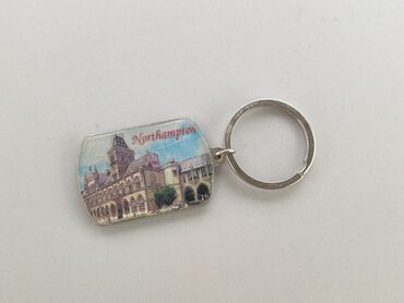 Keychains: Breloque, condition - Good