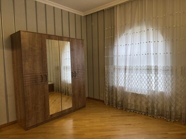 Uzunmüddətli kirayə evlər: 260 kv. m, 4 otaqlı, Kombi, Qaz, Su -da lalafo.az — 2 Uzunmüddətli kirayə evlər: 260 kv. m, 4 otaqlı, Kombi, Qaz, Su — 2