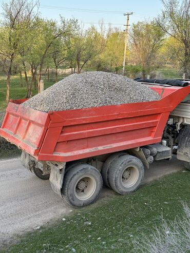 Смесь отсев и песок: Щебень от грязи — дворы, дороги, КамАЗ/ЗИЛ Чистый щебень всех фракций