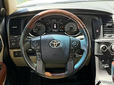 sequia: Toyota Sequoia: 2019 г., 5.7 л, Автомат, Бензин, Внедорожник — 10