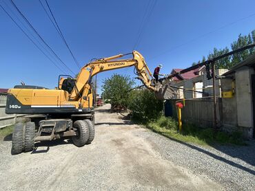 Демонтажные работы: Снос стен | Демонтаж керамогранита, Кирпичная стена, Демонтаж встроенных шкафов | Зачистка от старых обоев, Снятие шпатлевки, Снятие подвесных потолков | Демонтаж ковролина, Демонтаж ламината, Демонтаж подложки | Кровля из профнастила, Металлочерепичная кровля, Крыша из шифера 1-2 года опыта — 4