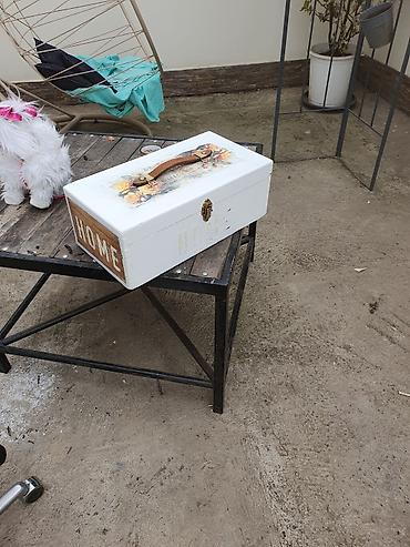 krevet fioka za decu: Starinska kutijaorganizator velika,za sve i svašta.Puno drvo. p — 10