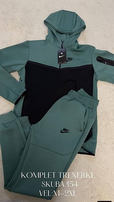 insa sat: Vrhunske Nike muške komplet trenerke
m, l, xl, 2xl
4400
Skuba — 3