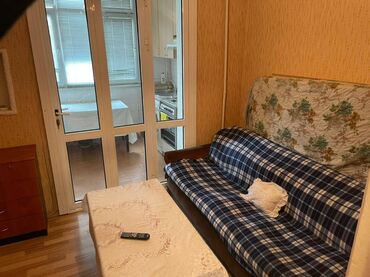 Ofislər: Ofis Nizami metrosunun yanında,. Sahəsi 70kv. Əşyalarla birlikdə — 9