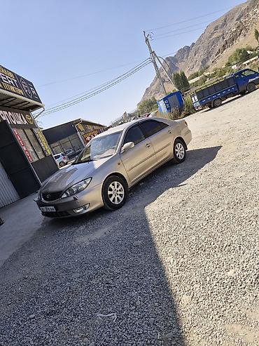 Toyota Camry: 2004 г., Седан