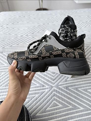 красовки ребок: Кроссовки, 35, 35.5, Versace, Б/у, цвет - Коричневый, Самовывоз, Платная доставка — 3