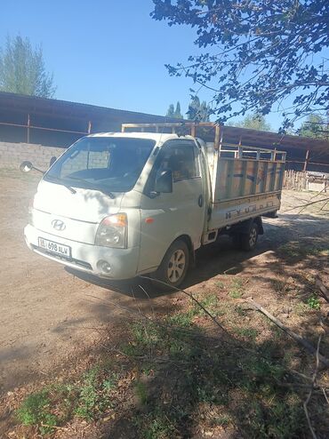 продаю карина: Hyundai Porter: 2005 г., 2.5 л, Механика, Дизель, Лимузин