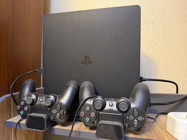 сколько стоит playstation 4: PlayStation 4 Slim (təxmini 1 TB) oyun konsolu paketi Komplekt: - PS4