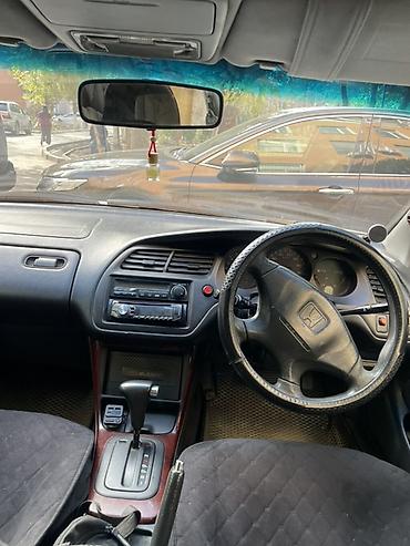 обмен на акорд: Honda Accord: 1998 г., 2 л, Автомат, Бензин, Седан — 3