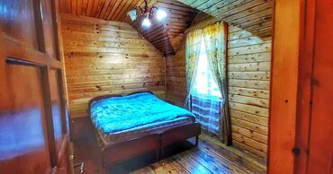 Günlük kirayə evlər: 42 kv. m, 3 otaqlı, Telefon, Kanalizasiya, Artezian quyusu — 3