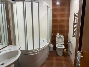 Uzunmüddətli kirayə mənzillər: Bakı sağlamlığın yanında 16 mərtəbəli binanın 3-cü mərtəbəsində 3 — 11