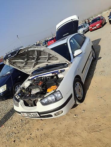 Hyundai: Hyundai Elantra: 2001 г., 1.5 л, Механика, Бензин, Хэтчбэк — 9