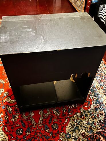 Masa və oturacaq dəstləri: Qonaq otağı üçün, İşlənmiş, Açılmayan, Kvadrat masa, 4 stul — 2