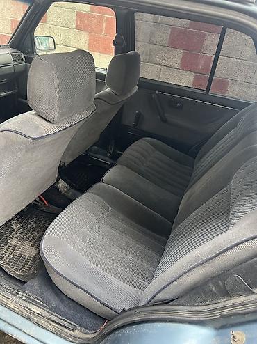 Унаа сатуу: Volkswagen Golf: 1991 г., 1.8 л, Кол менен иштөөчү, Бензин, Хетчбек — 8