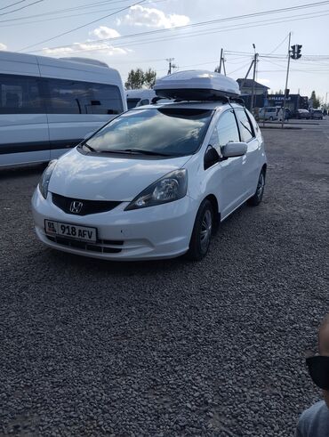 машына хонда фит: Honda Fit: 1.5 л, Автомат, Бензин