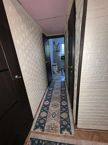Продажа квартир: 3 комнаты, 50 м², 1 этаж — 3