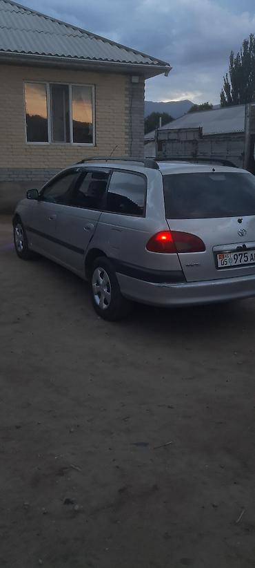 john dere: Toyota Avensis: 1998 г., 1.8 л, Механика, Бензин, Универсал — 2