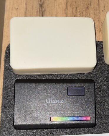 лампа для телефон: Портативная светодиодная лампа Ulanzi VL120 RGB

Есть 2 шт