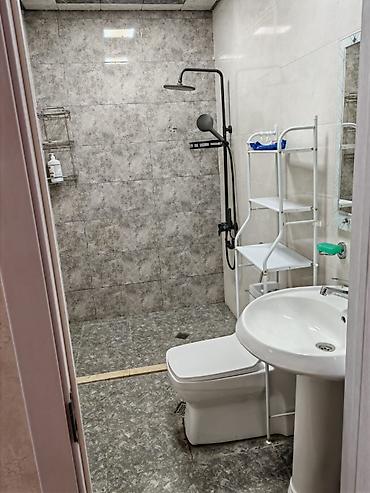 studio evler: Yeni Yasamal Jasmin park. 3 cü mərtəbə, 3 otaq, 125 kvadratlıq. İki — 1