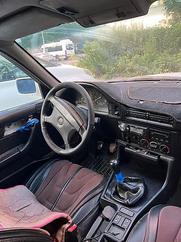 BMW 5 series: 1991 г., Механика, Седан
