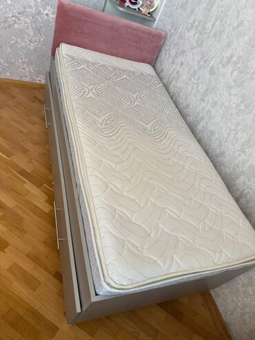 otag qaplari: Oğlan və qız üçün, İşlənmiş, Təknəfərlik çarpayı
